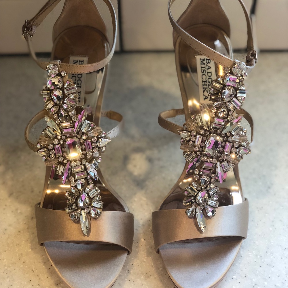 Size 9 Badgley Mischa Heels
